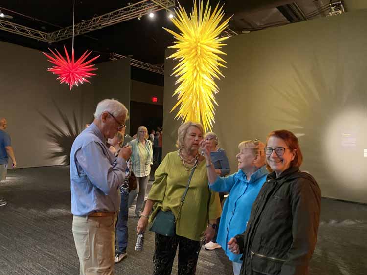 group at chihuly exhibiit